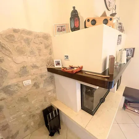 Centrally Located A1 - Sleeps 46 - Terracebbq Car Not Needed Wifi