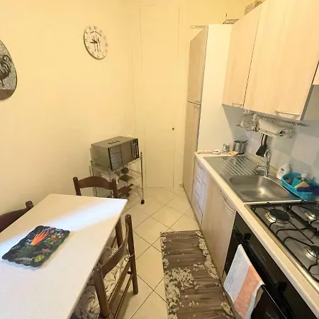 Centrally Located A1 - Sleeps 46 - Terracebbq Car Not Needed Wifi