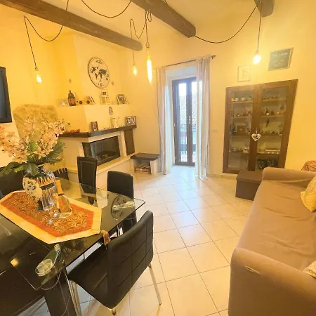 Centrally Located A1 - Sleeps 46 - Terracebbq Car Not Needed Wifi דירה ספולטו