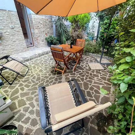 Centrally Located A1 - Sleeps 46 - Terracebbq Car Not Needed Wifi ספולטו