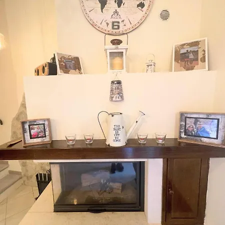 Centrally Located A1 - Sleeps 46 - Terracebbq Car Not Needed Wifi *