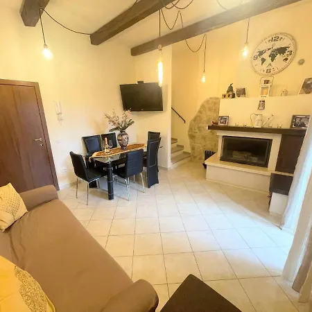 Centrally Located A1 - Sleeps 46 - Terracebbq Car Not Needed Wifi Lägenhet *