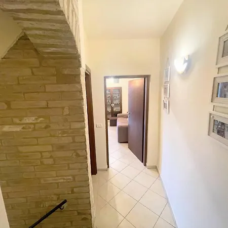 Centrally Located A1 - Sleeps 46 - Terracebbq Car Not Needed Wifi *